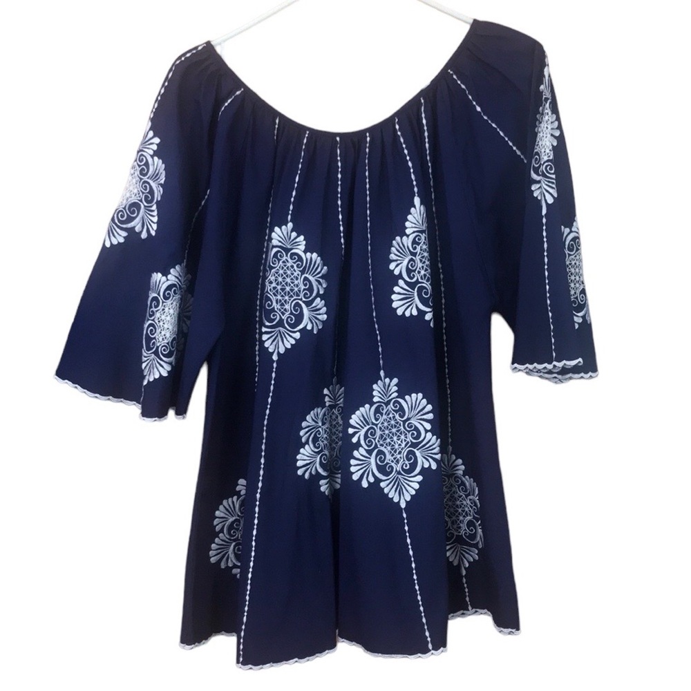 Embroidered swing style blouse